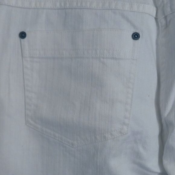 Christopher & Banks Size 10 Womens Capri Pants White Floral Embroidery Stretch - Picture 13 of 16